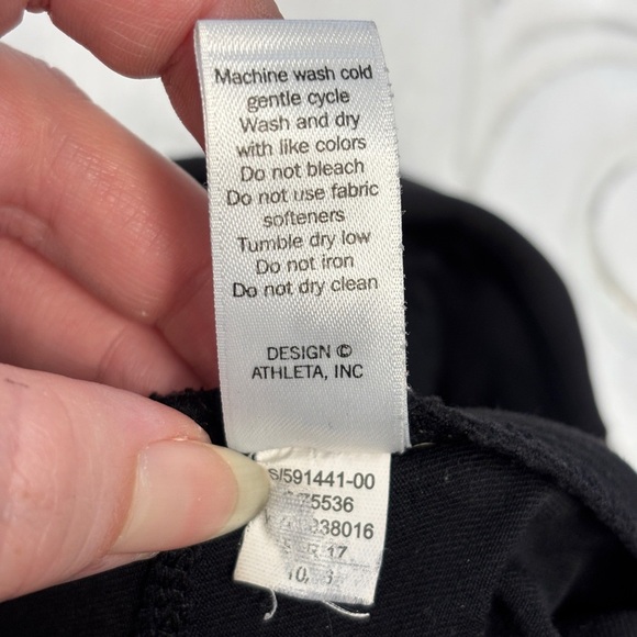 Athleta Highline Hybrid Ankle Tight Black Zip Pockets Stretch Size 4 591441 - Picture 5 of 8